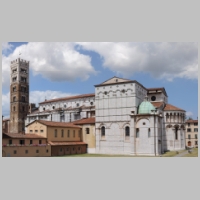 Lucca, La cattedrale di San Martino (Duomo di Lucca), photo H005, Wikipedia.jpg